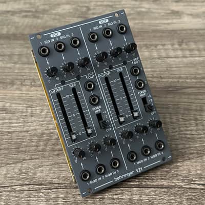 Behringer 121 DUAL VCF image 2