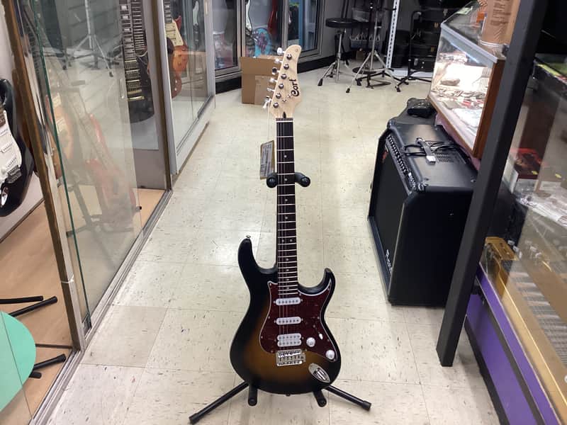 Cort G110 Double Cutaway HSS with Jatoba Fretboard and Tremolo 2021 - 2-Tone Sunburst image 1