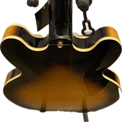 Epiphone Sheraton II - Sunburst  Locking Tuners & Hardshell case image 14