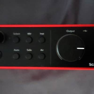 Focusrite Scarlett 2i2 (4th Gen) image 2