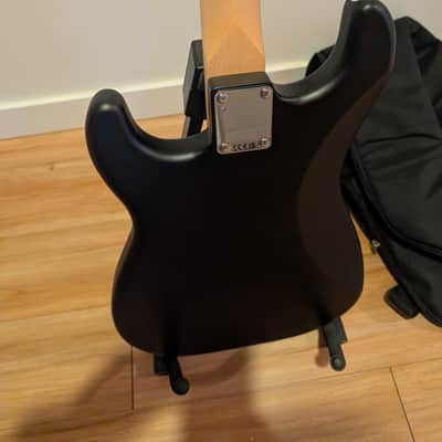 Squier Debut Stratocaster HSS 2025 - Matte Black - WITH gig bag image 5