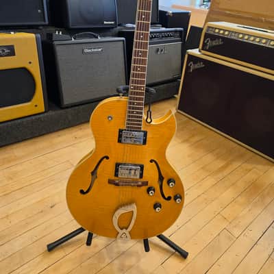 Guild Starfire II SF2-B1 - Gloss image 1