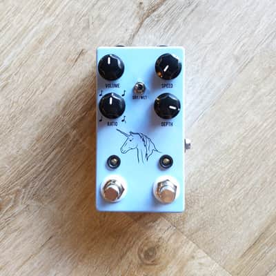 JHS Unicorn V2 2018 - Present - Blue image 1