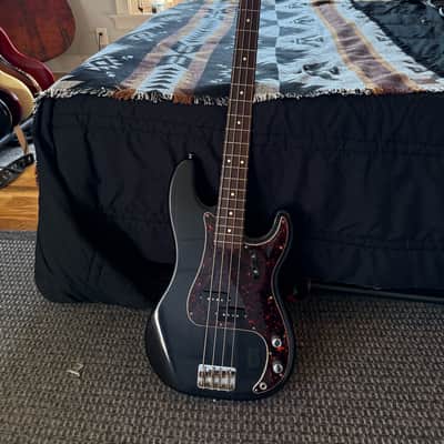 Fender American Vintage '62 Precision Bass 2000 - 2006 - Black image 9