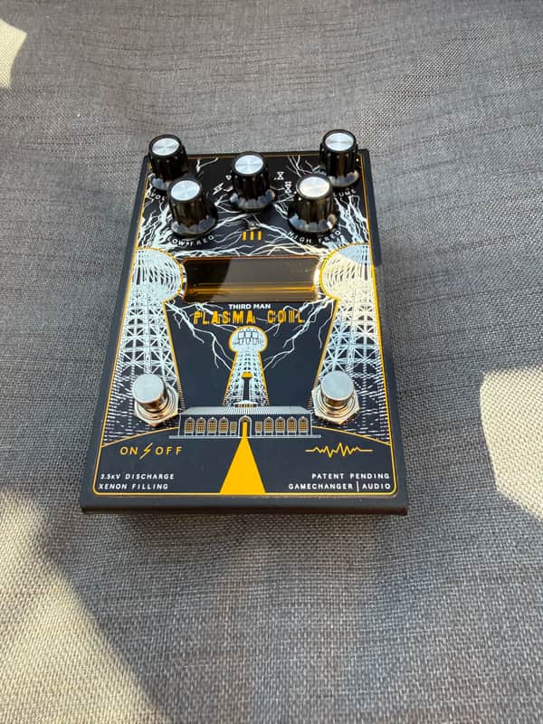 Gamechanger Audio / Third Man Records Plasma Coil Distortion Fuzz - Excellent w/ Box image 1
