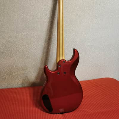 Yamaha BB425 Metallic Red - 5 strings electric bass image 5