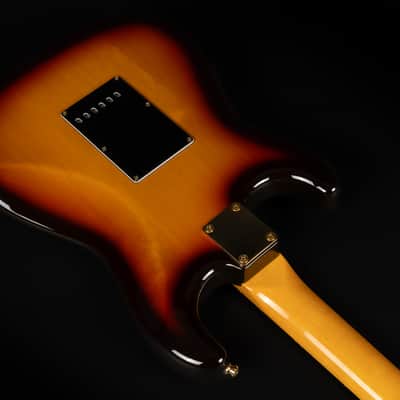 2018 Fender MIJ Traditional '60s Stratocaster RW with Gold Hardware - 3-Color Sunburst | Japan Vintage Reissue SSS Rosewood Fretboard image 12