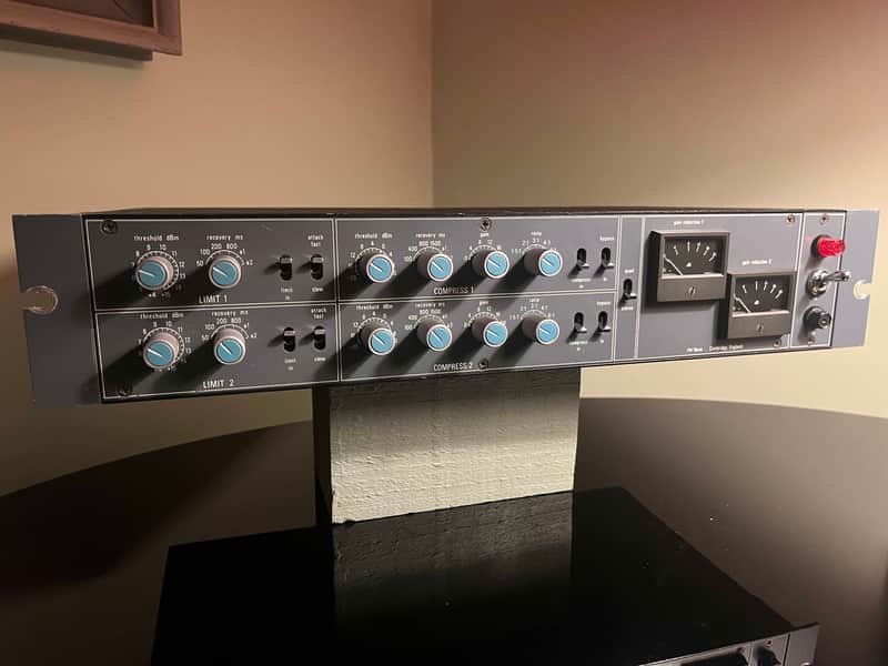 Neve 33609 Limiter / compressor 1983 metal knob image 1