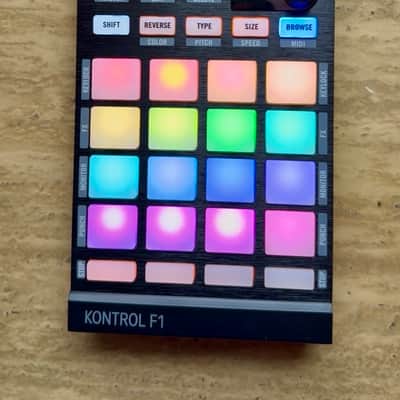 Native Instruments Traktor Kontrol F1 w/ Traktor DJ registration image 2