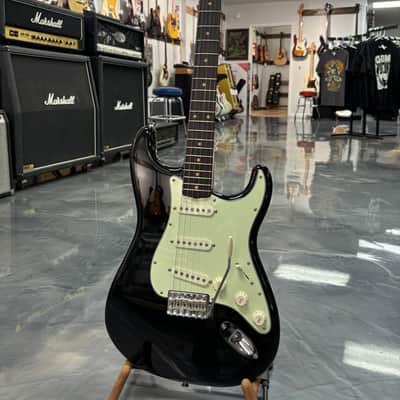 Fender Vintera III Early 60's Stratocaster 2026 image 3