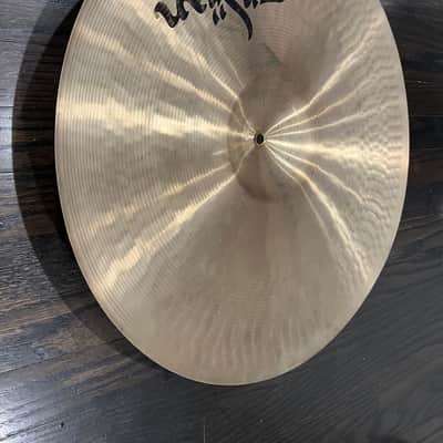 Zildjian Medium Heavy Stadium 19” 5 LBS image 13