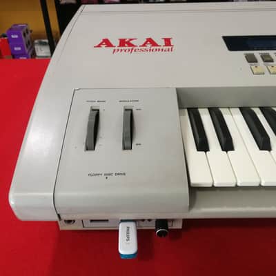Akai S1000 KB Midi Stereo Digital Keyboard Sampler Ultra Rare image 7