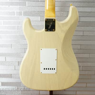 Fender American Custom Shop Stratocaster® NOS, 2A Flame Maple Fingerboard, Honey Blonde image 2