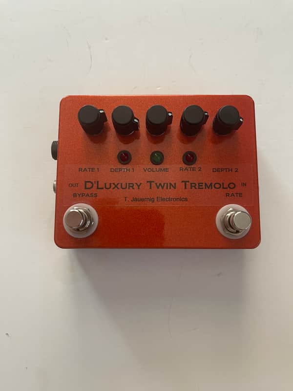T. Jauernig Electronics D’Luxury Twin Tremolo Rare Guitar Effect Pedal image 1