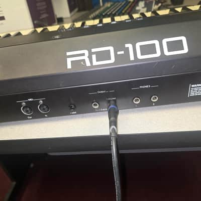 Roland RD-100 Early 2000's