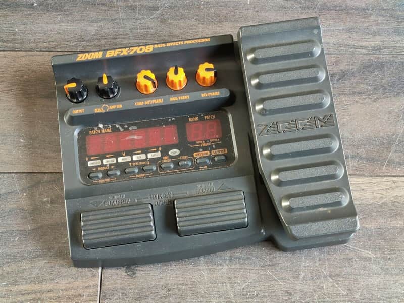 ZOOM BFX-708 Bass Guitar Multi Effects Pedal image 1