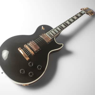 Gibson Les Paul Custom 2016 - Ebony Tuxedo's vs T-shirts image 5