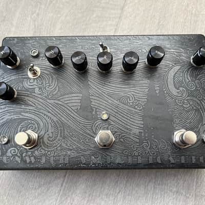 Dunwich Amplification Custom univibe/tremolo/boost 2010’s Acid image 1