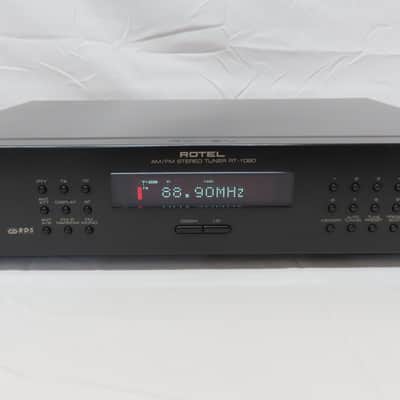 Rotel RT-1080 Stereo AM / FM Tuner w/ Remote & Manual image 2