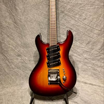 Mosrite VIII 1984 - Red burst/ Sunburst. image 3