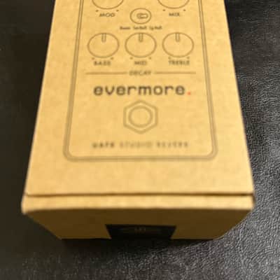 Universal Audio Evermore Studio Reverb 2023 - Present - Cream image 4