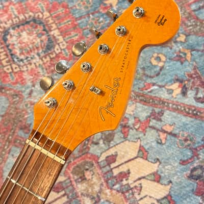 1997 Fender American Vintage '62 Stratocaster - Shoreline Gold image 22