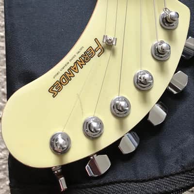 Fernandes  ZO-3 "Nomad" Travel Guitar -*SEE VIDEO*  Built in Amplifier and Speaker with Original Gigbag image 5