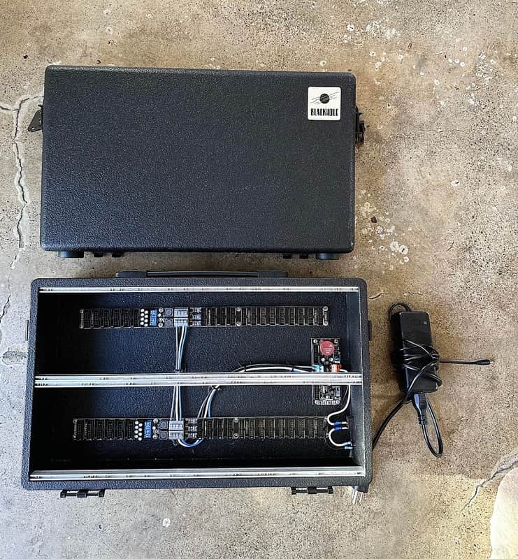 Blackhole Cases Six-90 - Black Eurorack Case image 1