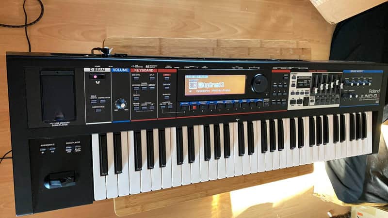 ROLAND JUNO Gi Mobile Synthesizer with Digital Recorder Synth Keyboard Good Condition image 1