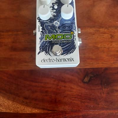 Electro-Harmonix Mod 11 Modulator 2019 - Present - Graphic image 2