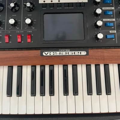 Moog Minimoog Voyager Performer Edition 44-Key Monophonic Synthesizer 2002 - 2015 - Traditional Wood Cabinet image 4