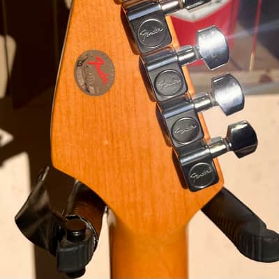 Fender 50th anniversary American Stratocaster 1996 - Candy apple red image 7