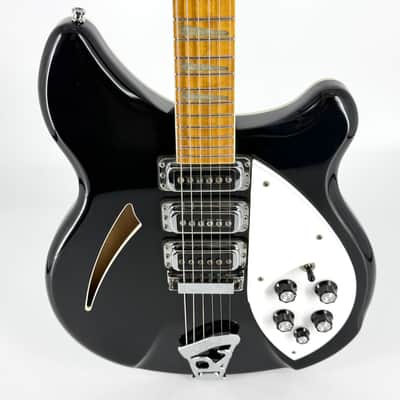 1999 Rickenbacker 370 - Jetglo image 5