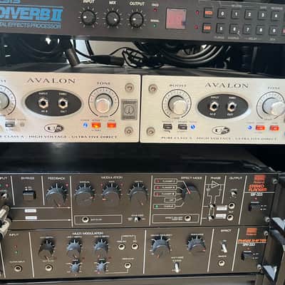 Stereo (Paired) Avalon U5 racked Direct Box / Instrument Preamplifier image 1