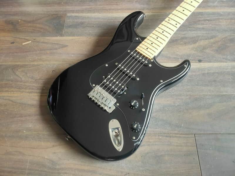 1991 Fender Japan STM-600 Medium Scale Stratocaster (Black) image 1