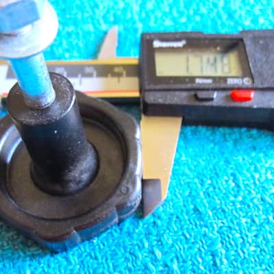 Roland Electronic V-Drum Rack Mount Clamp Thumb Screw Bolt - USED image 5