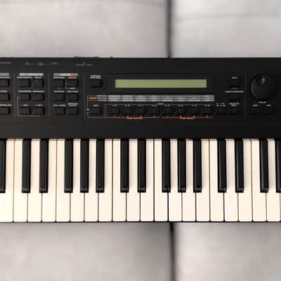 Roland XP-30 + 7 SR-JV80 CARDS!