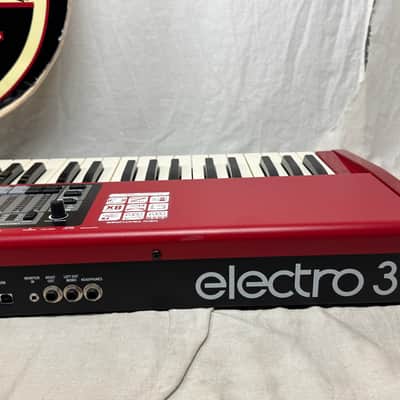 Clavia Nord Electro 3 Seventy Three 73-key Piano & Organ Synthesizer Keyboard with Pedal + Bag image 16