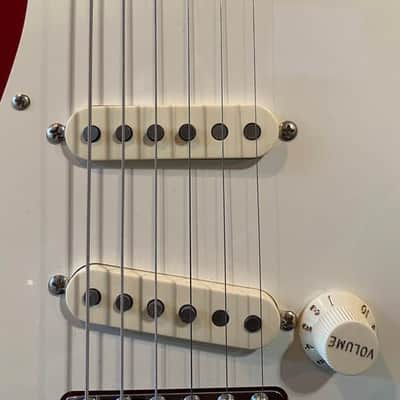 Fender Eric Johnson Stratocaster with Maple Fretboard - Candy Apple Red image 6