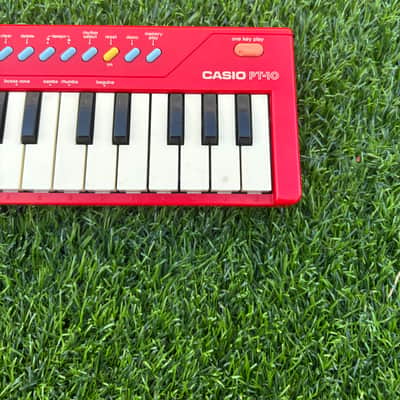 Immagine Casio PT-10 29-Key Mini Synthesizer 1980s - Red - 4