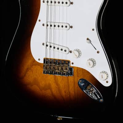 Fender Custom Shop Limited Edition 70th Anniversary 1954 Stratocaster Journeyman Relic, 1-Piece Quartersawn Maple Neck Fingerboard, Wide-Fade 2-Color Sunburst (366) image 1