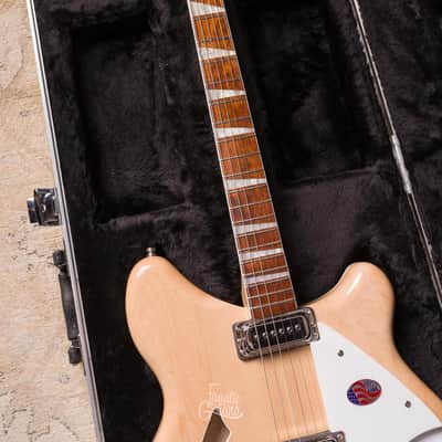 Rickenbacker 360 Mapleglo image 9