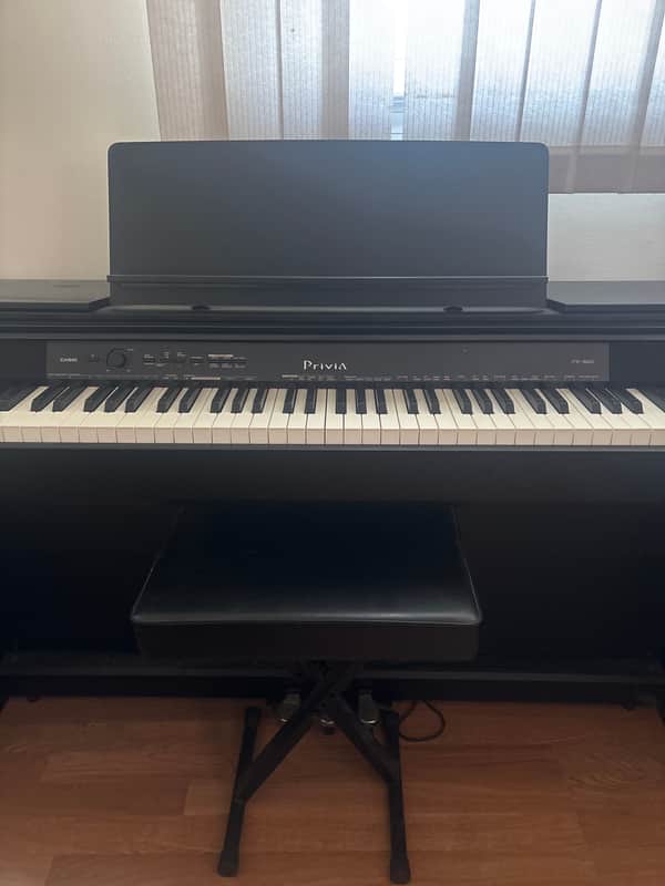 Casio PX-770 Privia 88-Key Digital Console Piano 2010s - Black image 1