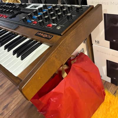 Moog Minimoog Voyager XL 61-Key Monophonic Synthesizer 2010 - Black with Wood Cabinet image 5