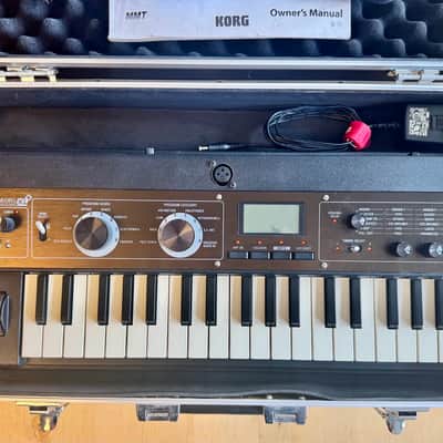 Korg microKORG XL+ Synthesizer/Vocoder — Excellent Condition w/ Hard Shell Road Case image 2