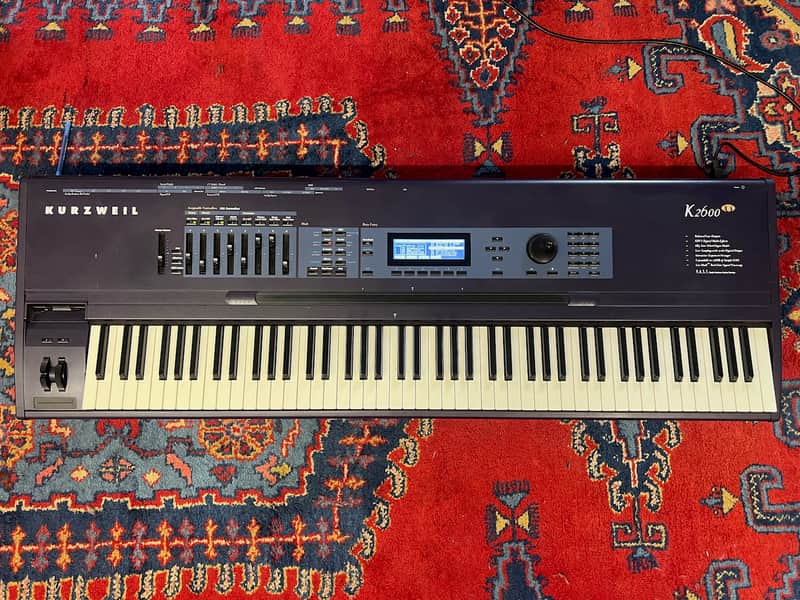 Kurzweil K2600XS 88-Key Digital Sampling Workstation Synthesizer 2000s - Black image 1