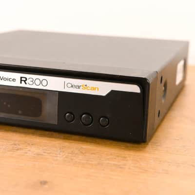 Electro-Voice (EV) R-300 Receiver w/ BP-300 Bodypack - Band C (NO PSU) CG010X0 image 2