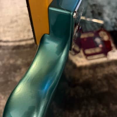 Fender American Professional Classic Jaguar 2025 - Present - Faded Sherwood Green Metallic image 5