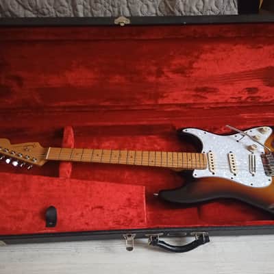Fender American Deluxe Stratocaster 1998 - sunburst image 1