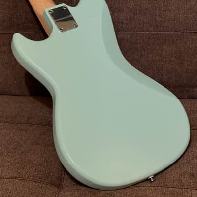G&L Tribute Series Fallout Bass 2025 Model In Surf Green image 4